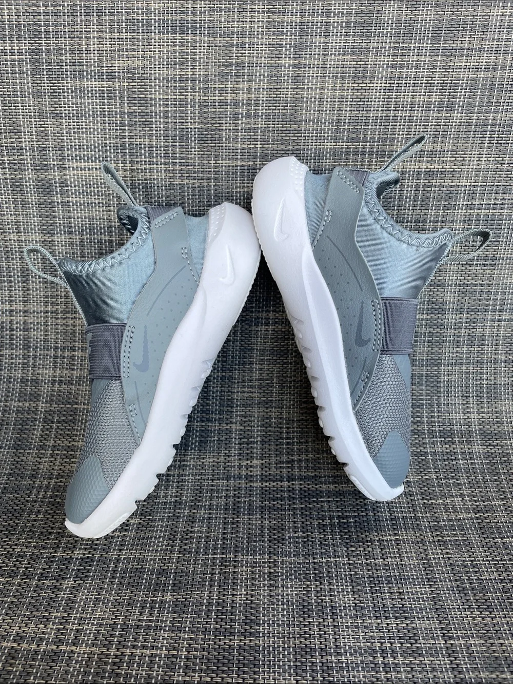 Nike Kids Flex Runner 4 Slip-On Sneakers Gray White Active Shoes Size 9